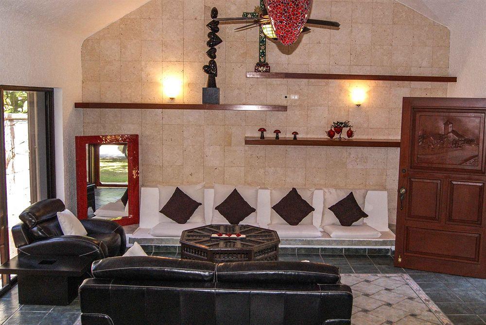 Chez Waffle Hotel بويرتو أفينتوراس المظهر الخارجي الصورة